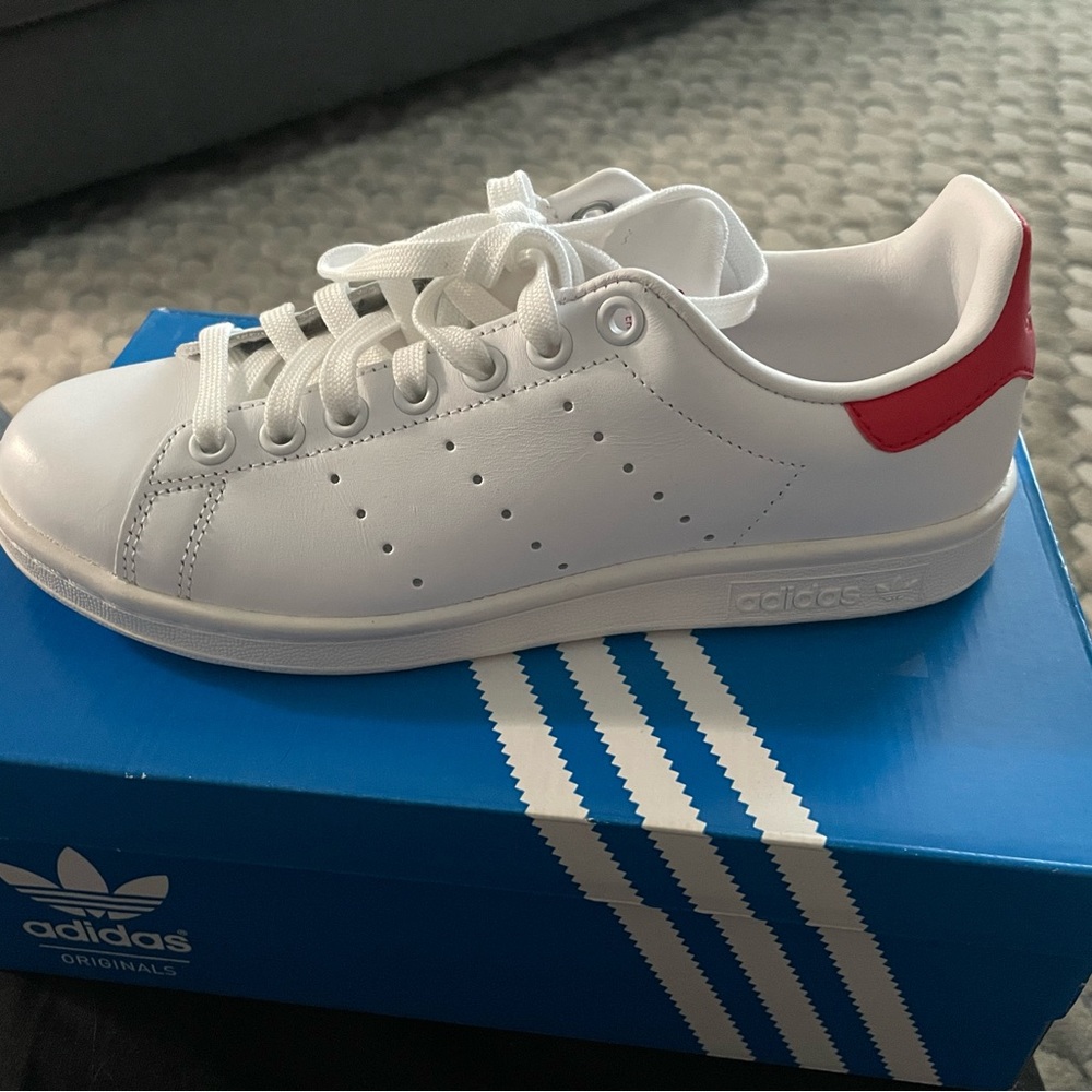 Red Adidas Stan Smiths